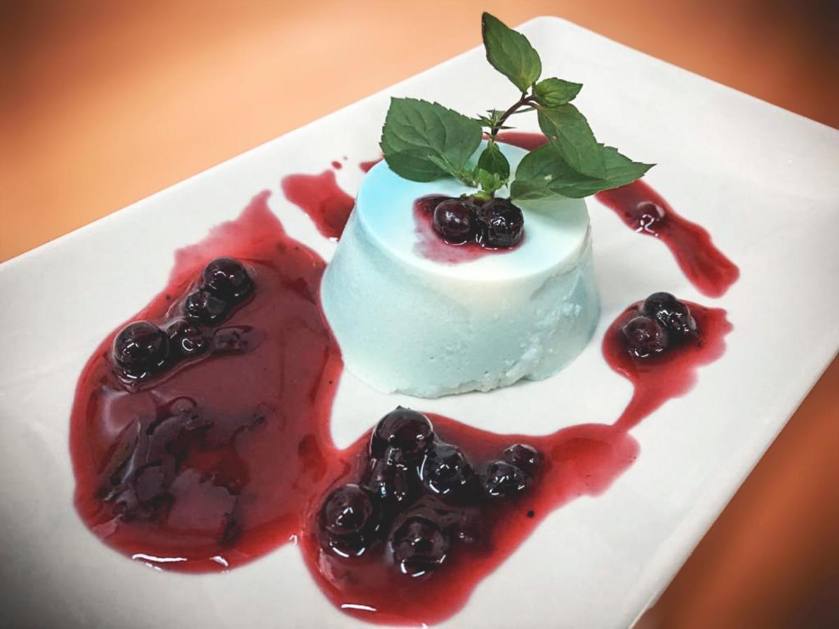 Restaurant Pansion Wien Cierny Brod المظهر الخارجي الصورة