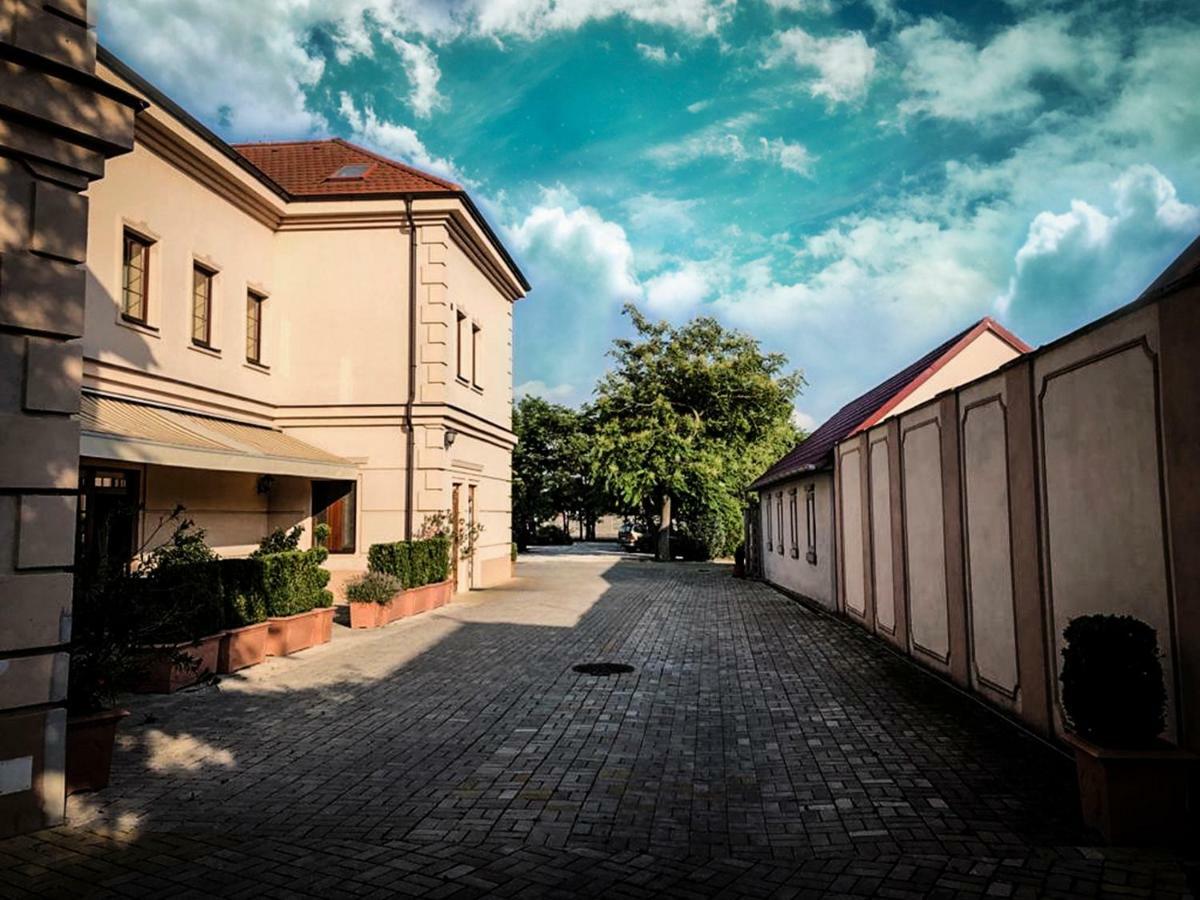 Restaurant Pansion Wien Cierny Brod المظهر الخارجي الصورة